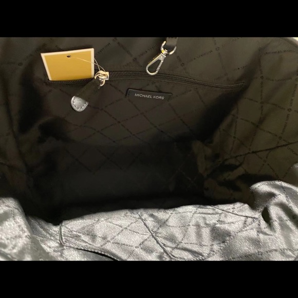 Gabysbags💞NWT Michael Kors Tote - Picture 6 of 7